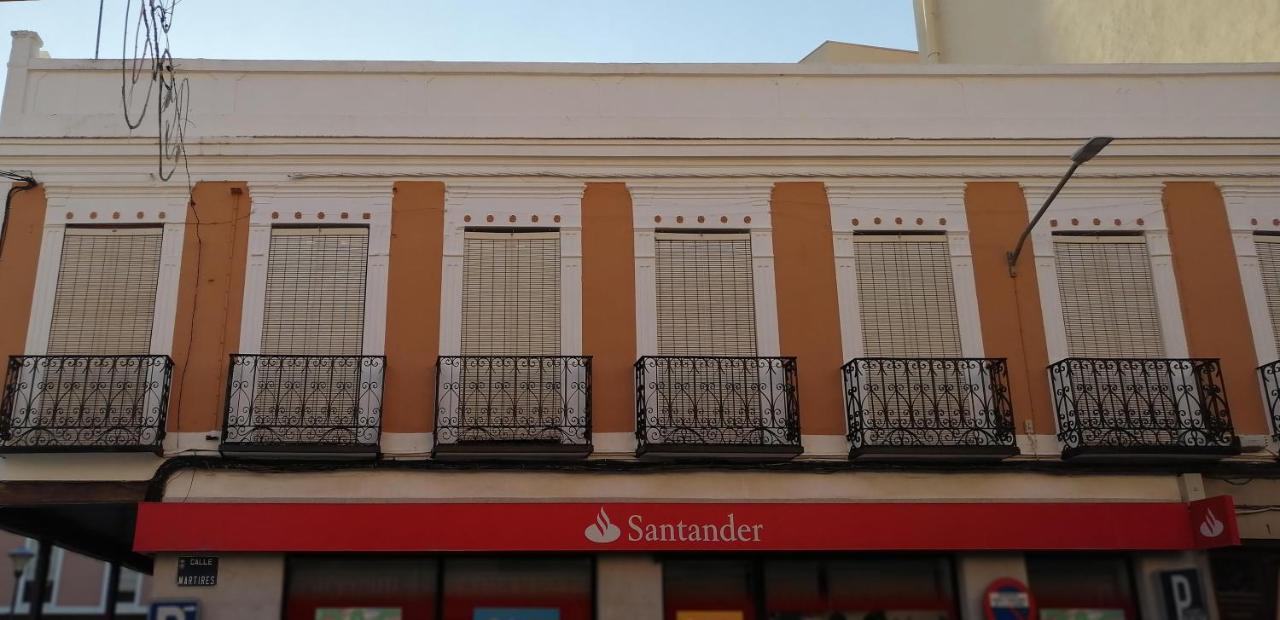 Apartamento Turistico El Soportal De La Plaza 代米厄尔 外观 照片